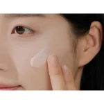 خری و قیمت کرم ضد آفتاب ضد لک و روشن کننده تون آپ سنتلا اسکین CENTELLA TONE BRIGHTENING TONE-UP SUNSCREEN SPF50 حجم 50 میلی لیتر