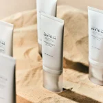 خری و قیمت کرم ضد آفتاب ضد لک و روشن کننده تون آپ سنتلا اسکین CENTELLA TONE BRIGHTENING TONE-UP SUNSCREEN SPF50 حجم 50 میلی لیتر